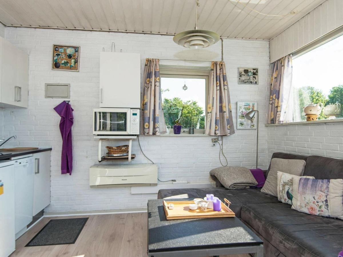 One-Bedroom Holiday Home In Grasten Ronshoved Ngoại thất bức ảnh
