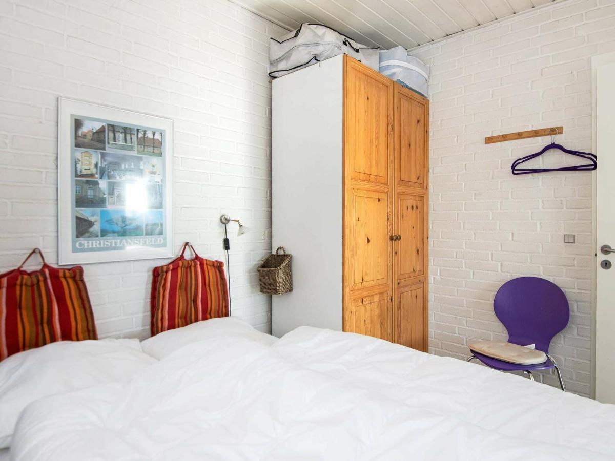 One-Bedroom Holiday Home In Grasten Ronshoved Ngoại thất bức ảnh
